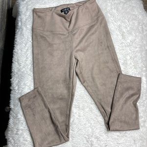 Woman’s Rachel Zoe suede leggings inseam 29